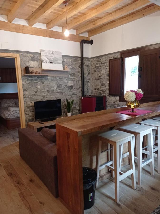 Casa Rural Gueilones, Parque Natural De Ponga Sobrefoz Екстериор снимка