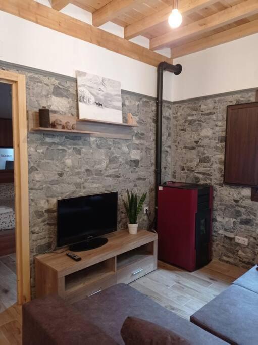Casa Rural Gueilones, Parque Natural De Ponga Sobrefoz Екстериор снимка