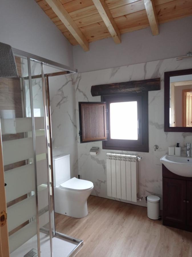 Casa Rural Gueilones, Parque Natural De Ponga Sobrefoz Екстериор снимка
